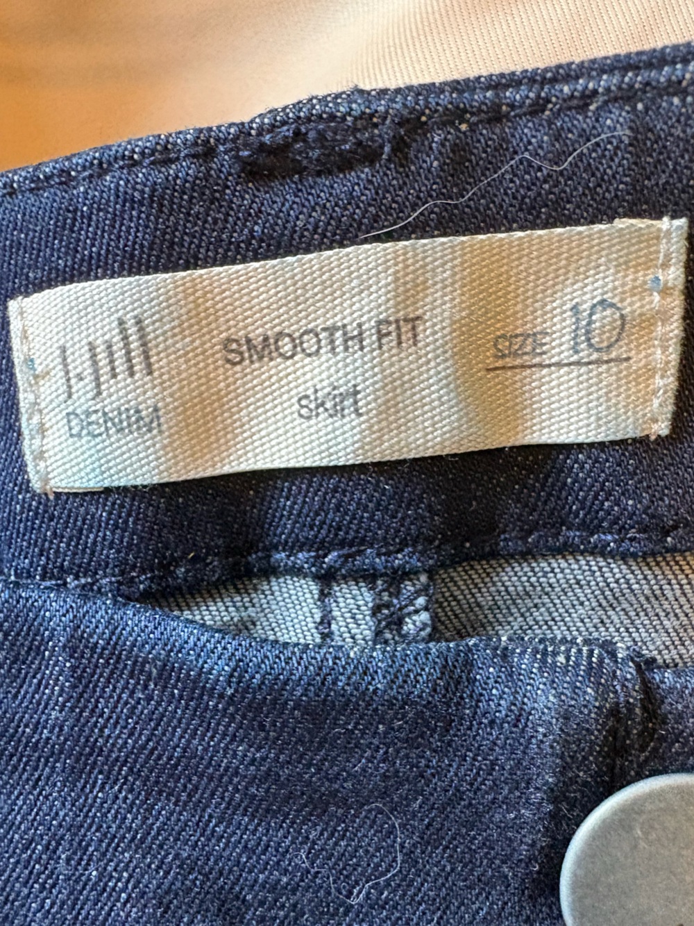 J. Jill Indigo Denim Pencil Skirt | Cotton Blend | Size 10 - Picture 2 of 12